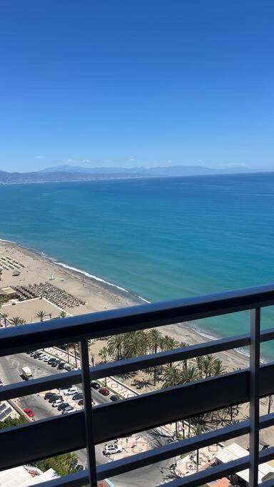 Love Rent4 Malaga La Torre De La Roca Torremolinos Exterior foto